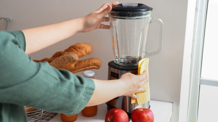 5 Steps to Cleaning the Blender Thoroughly (Finally)