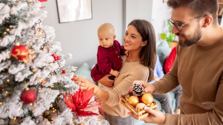 No More Clutter: 4 Things We Don&rsquo;t Need This Winter