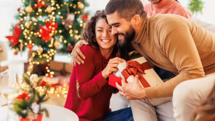 12 Holiday Gift Ideas That Scream Millennial