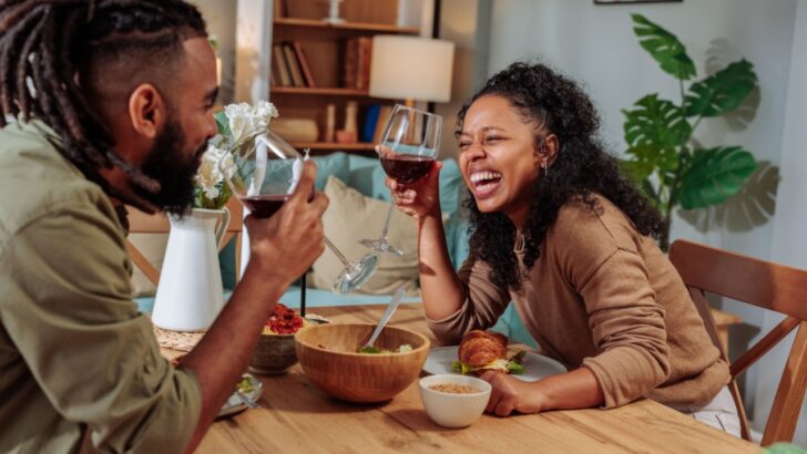 3 Dinner Habits That Are Aging Us Faster