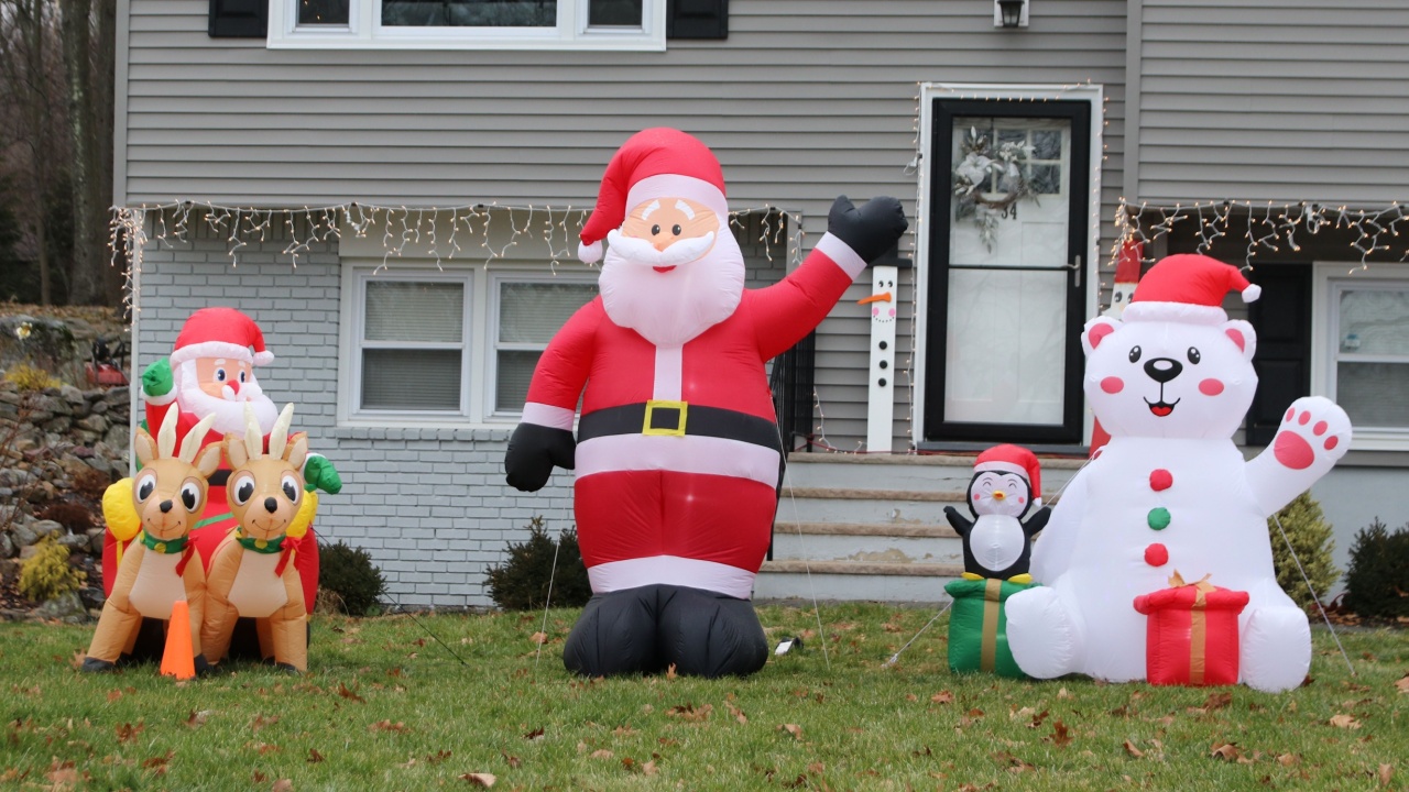 christmas, decorations, holiday decorations, color, black and white, santa, rudolph, reindeers, suburbia, suburban homes, suburban, inflatables, blowups, cold, winter, december, northeast, New Jersey,