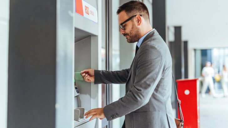 14 Reasons Not to Hoard Cash in the Bank