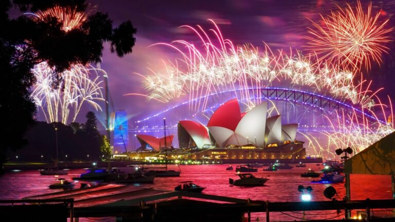 New Year’s Eve fireworks celebration at Sydney Opera House and Harbour Bridge taken on 31 December 2021