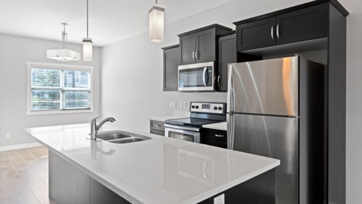 3 Simple Ways to Make a Home Feel Cleaner