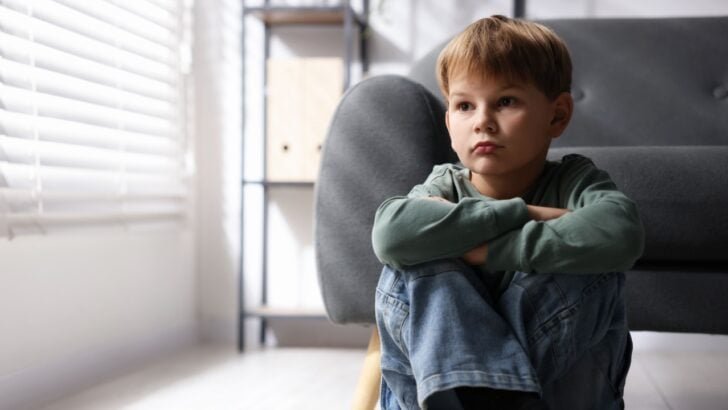 18 Signs Someone Was Neglected as a Child