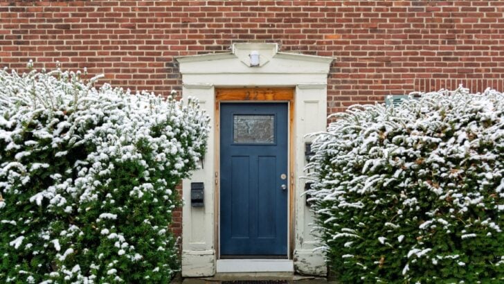 3 Tricks to Fix Sticky Winter Doors