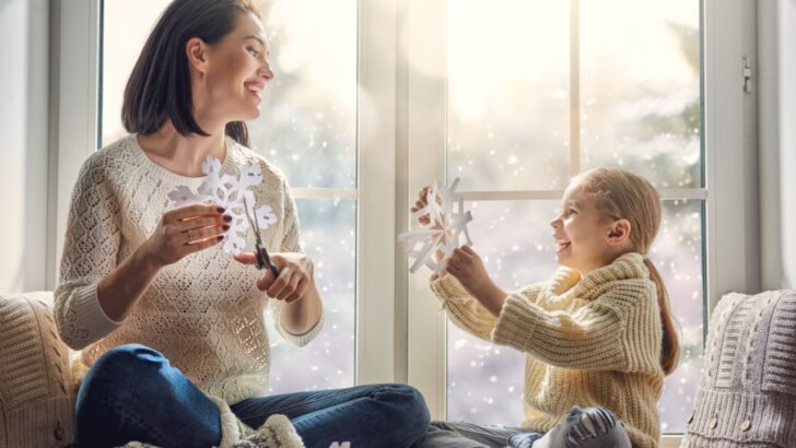 6 Nostalgic Christmas Crafts That Deserve a Return