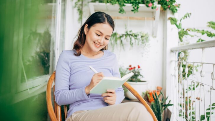 Why Creating a Rebrand Journal is the Viral 2026 Reset Trend