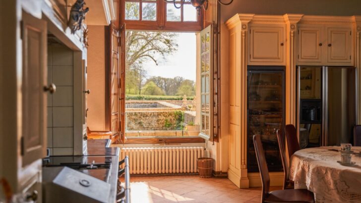 7 Vintage Home Features Worth Saving During a Renovation