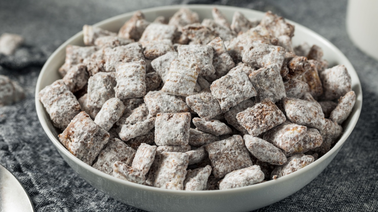 Homemade Sweet Muddy Buddy Puppy Chow with Peanut Butter and Chocolate