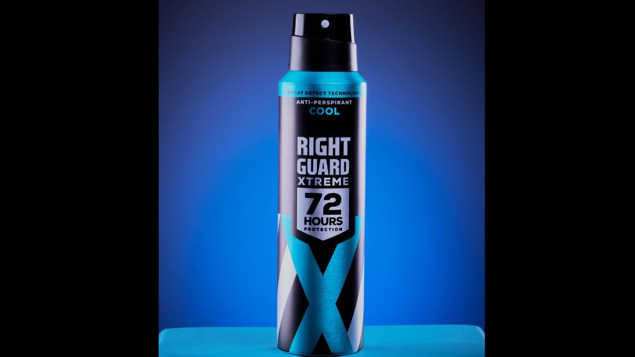 Mansfield,Nottingham,United Kingdom-25th October 2021:Studio product image of Right Guard Deodorant for men,Right Guard Deodorant is an American brand and was first introduced in 1960.