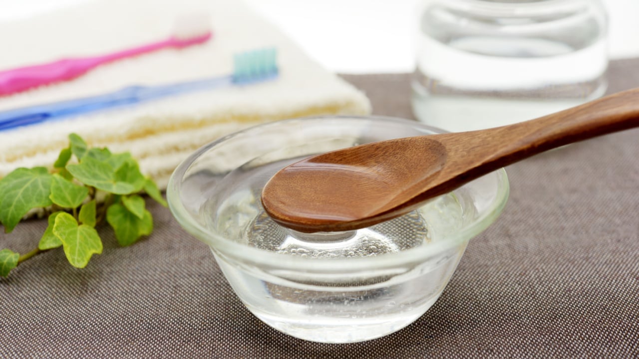 Coconut oil pulling - image of oral care
