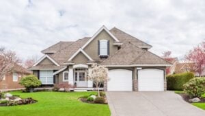 Houses in suburb at Summer in the north America. Luxury houses with nice landscape.