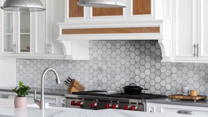 6 Steps to Choosing the Right Kitchen Backsplash