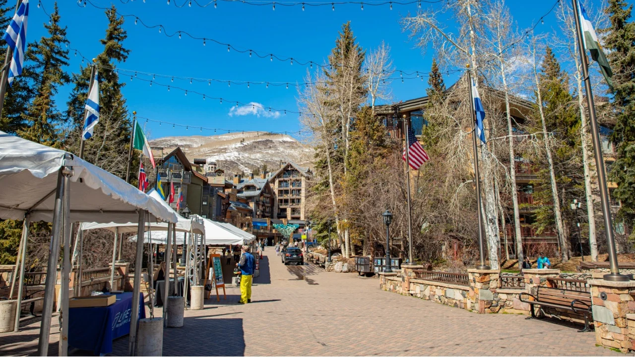 Vail, Colorado - april 18, 2024: Panoramic view of the beautiful buildings and houses in the picturesque town of Vail