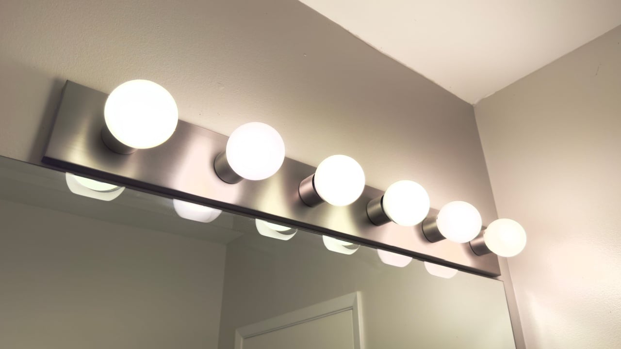Bright vanity bathroom light bulbs