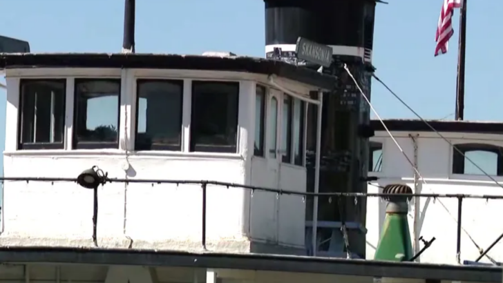 A Historic Ferry Turned Wedding Venue Nearly Sank in Seattle, Leaving Couples’ Big Days in Shambles