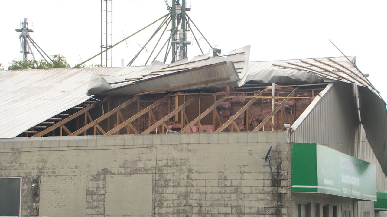 roof damage after storm homeowner contractor estimate