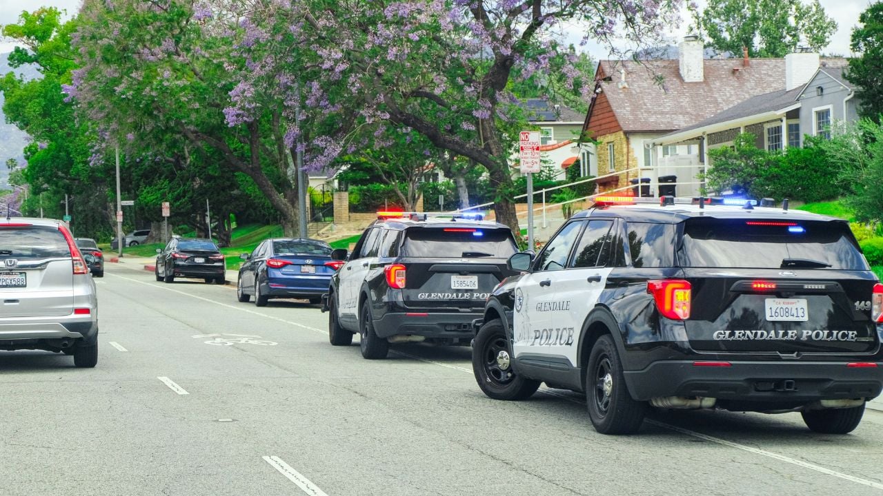 residential street police response