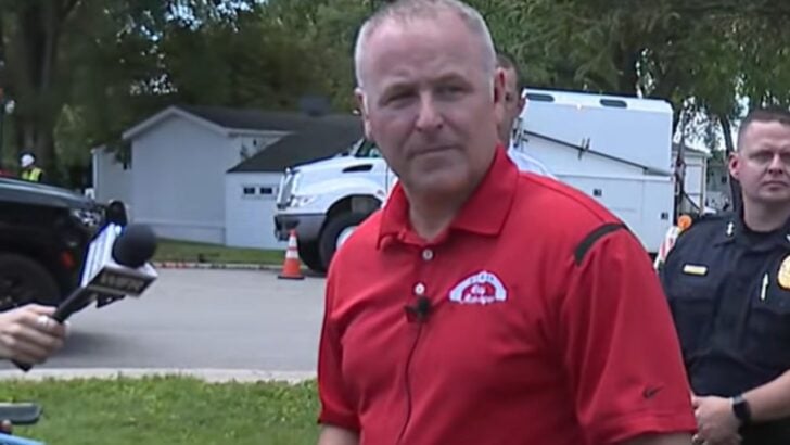 Home Explosion Injures Man And Gas Emergency Evacuates Hundreds