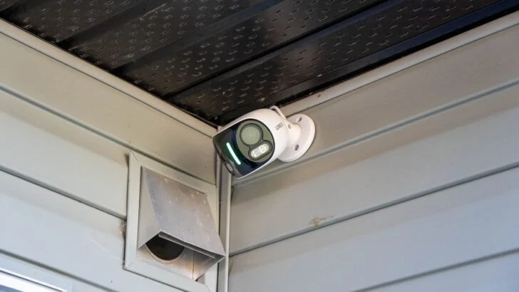 A Home Alarm Scared Off Two Garage Burglary Suspects, Police Say