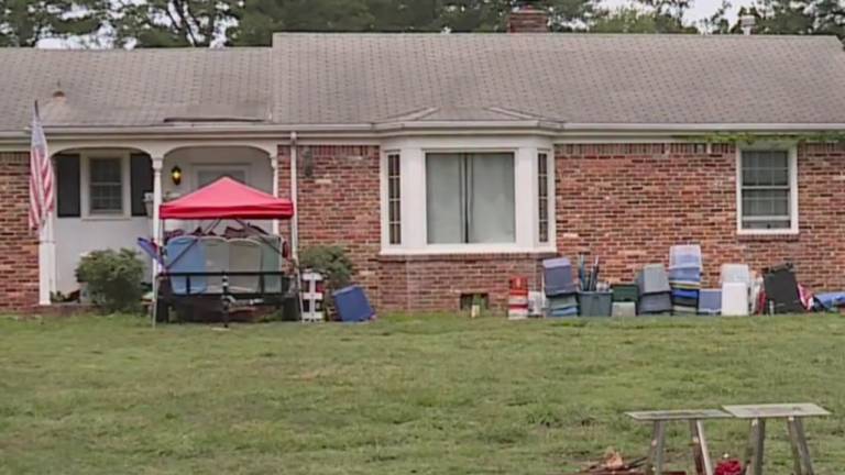 A Homeowner Was Fined Measley $50 After His Front Yard Filled With Furniture, Mattresses, and Bins