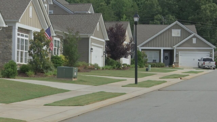 A North Carolina HOA Is Jumping From $350 to $1,250 a Month, and Homeowners Say They Can’t Afford It
