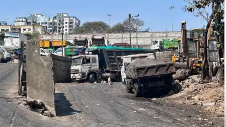 India Garbage Dumping