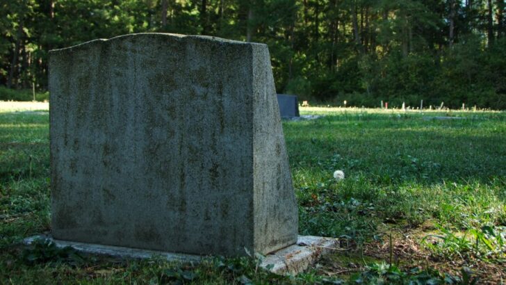 A Backyard Headstone Sent a Connecticut Historian Looking for a Lost Burial Ground