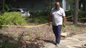 City Crew Destroys Resident Sidewalk.