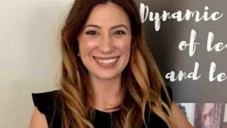 She Paid Hundreds of Thousands to Her Parents Thinking She Would Own the House, Now They’re Selling It