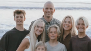 father paralyzed after jumping into ocean after kids.