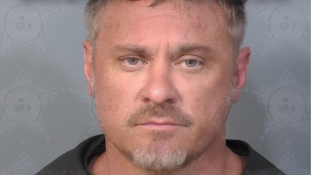 man arrested on carnival cruise