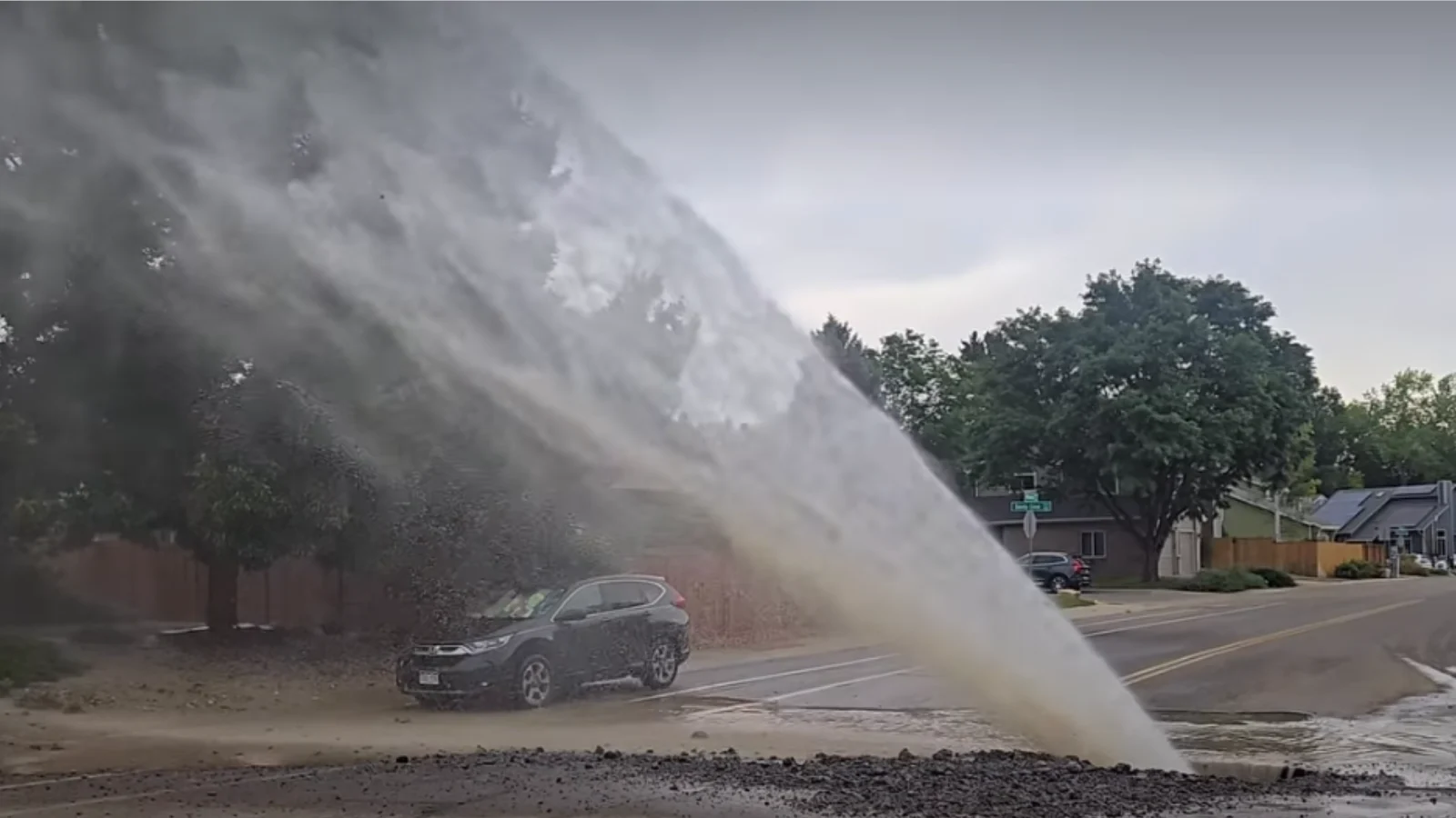 Watermain Break Soaks Houses