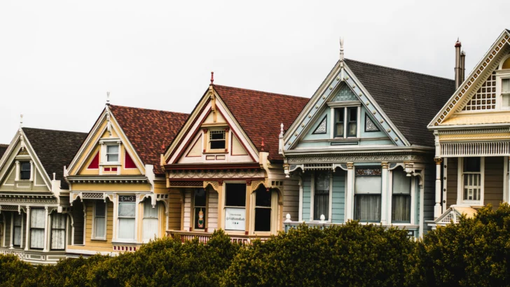 HOAs Are Taking a Tougher Stance on Unpaid Dues, Foreclosing on Homes With Past Due Balances