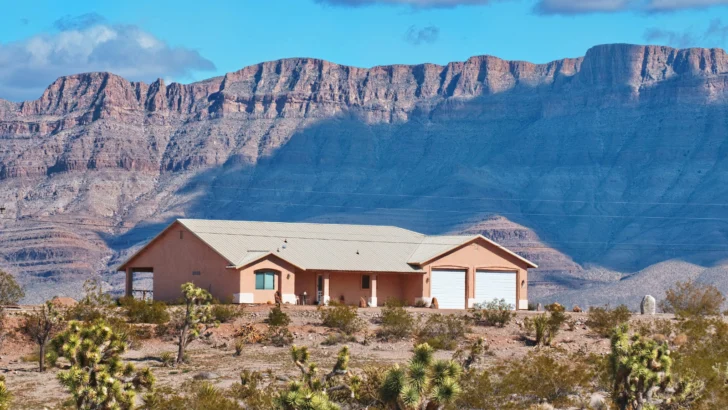 An Arizona Real Estate Company is Being Sued for Trapping Homeowners With ‘Hidden Liens’