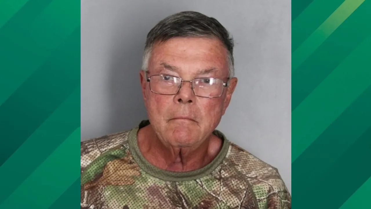 Elderly hunter fatally shoots woman.