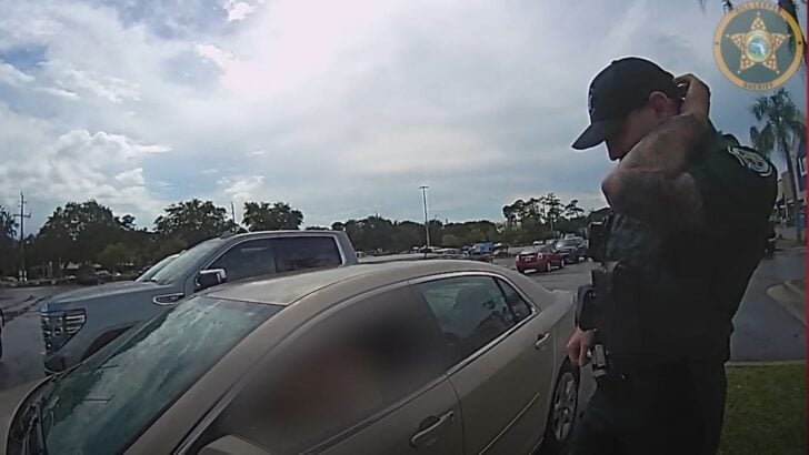 Florida Man Has 2 Hours to Buy $14K in Gift Cards Before Deputies Step In