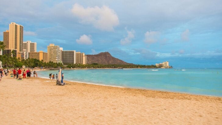 Waikiki Businesses Had a Slow Summer as Tourists Took Shorter Trips