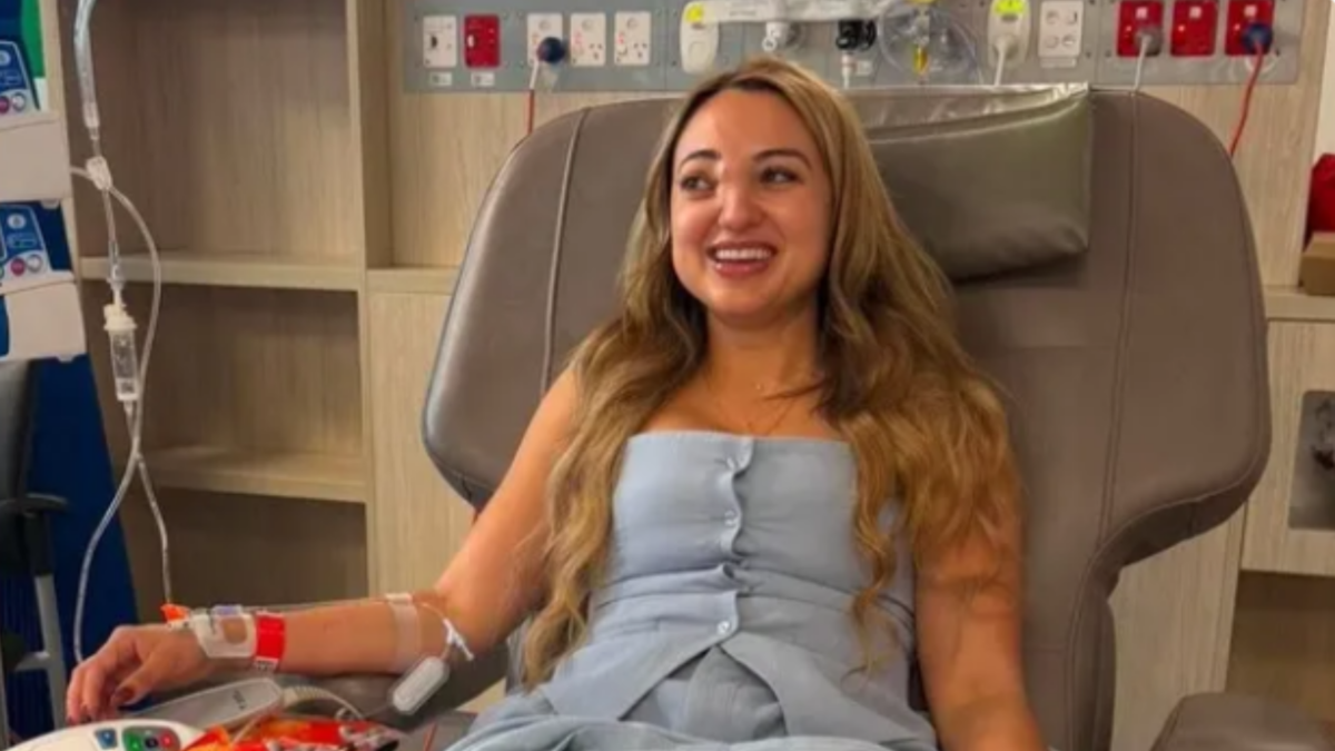 Woman Given Just Weeks to Live After Rare Diagnosis