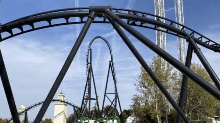 Man Breaks Both Legs, Airlifted After Batman Roller Coaster Incident in Spain