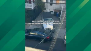 “Don’t Try That in My Driveway”: Jeep Driver Steals Neighbor’s Paid Parking Spot, Then Struggles To Escape After Getting Blocked In