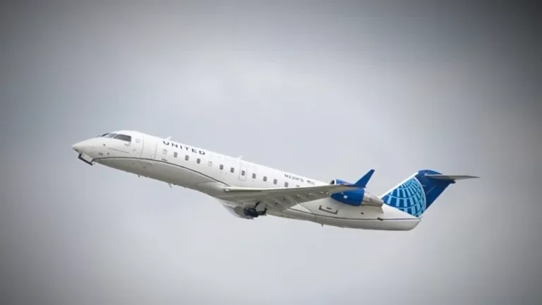 United airlines flight.