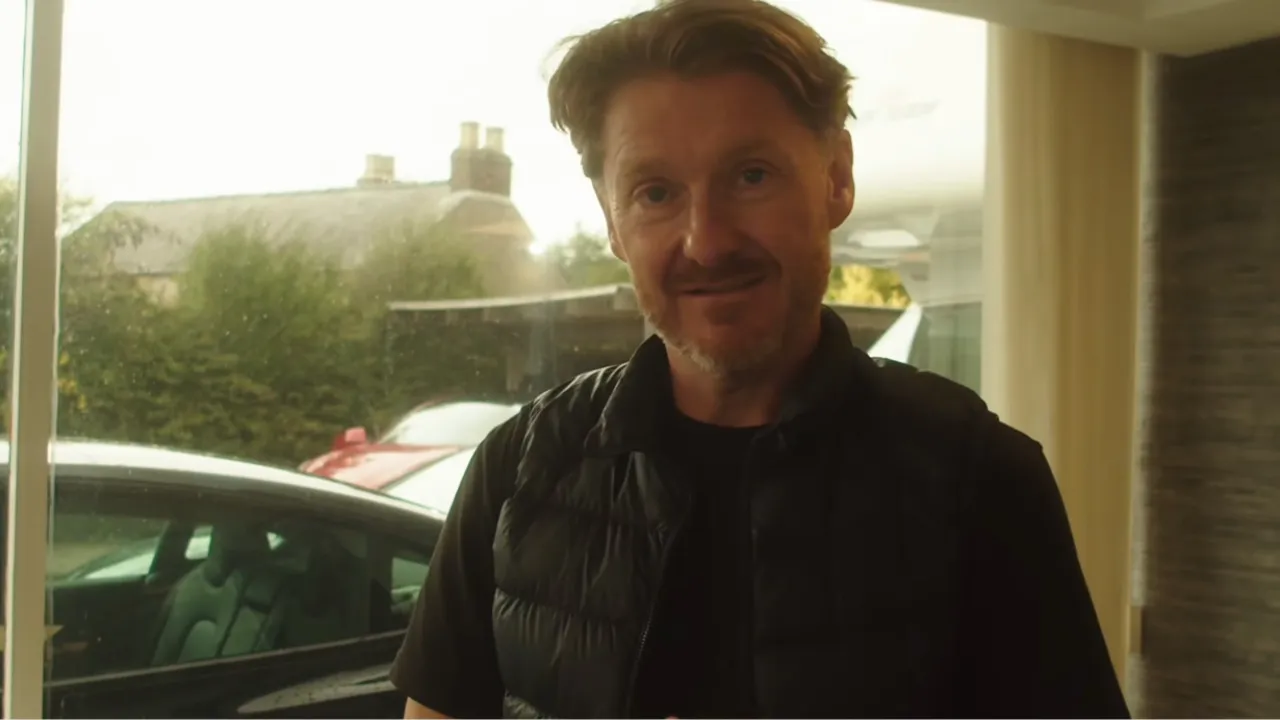 Man Sells His House To Buy 20 Teslas — Did His Gamble Pay Off?
