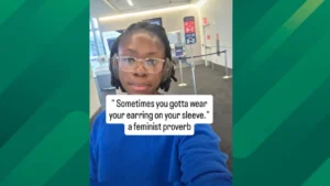 Woman Puts Earring on Her Sleeve to Stop Seatmate From Invading Her Space