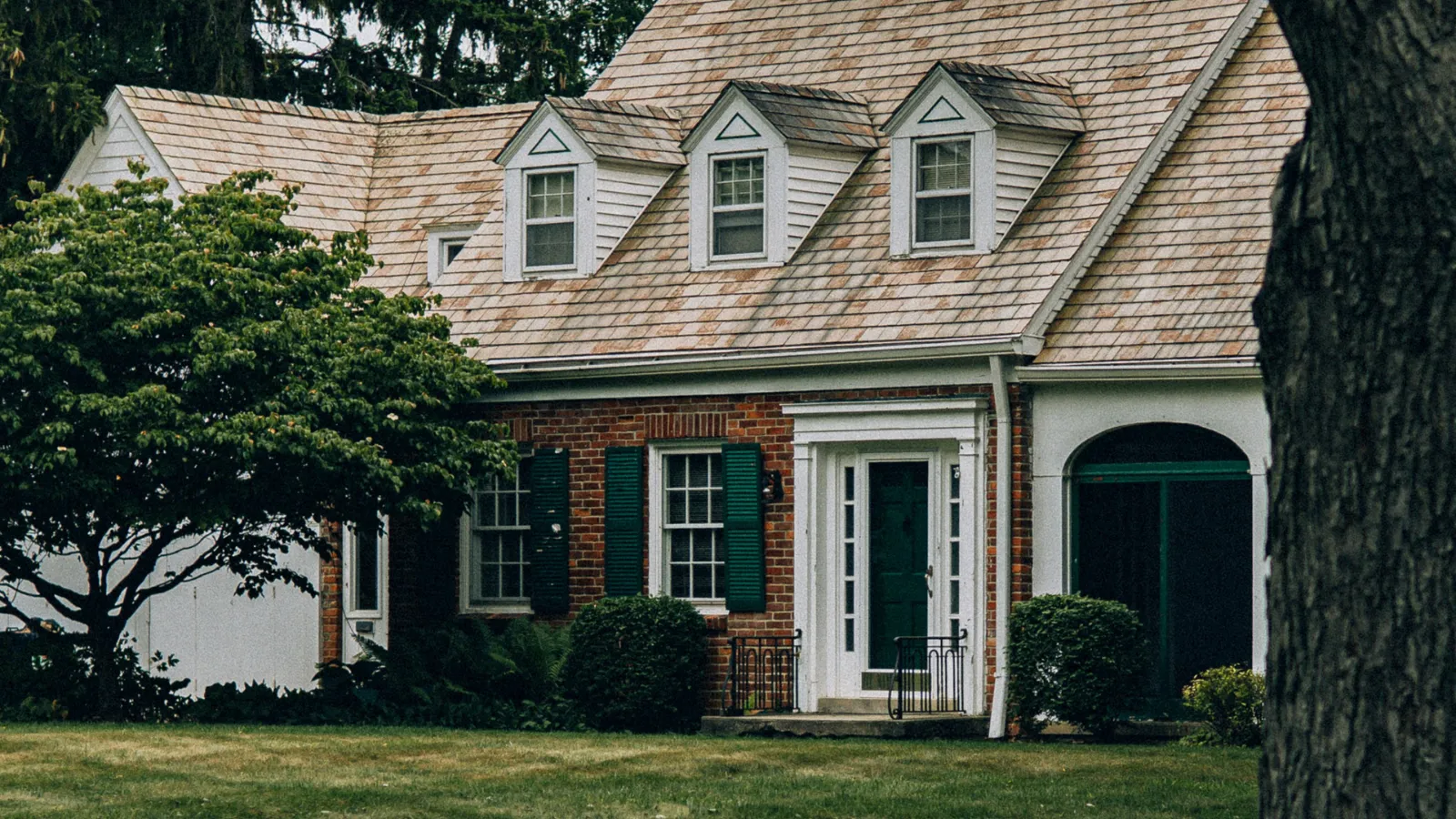 stock photo Michigan house.