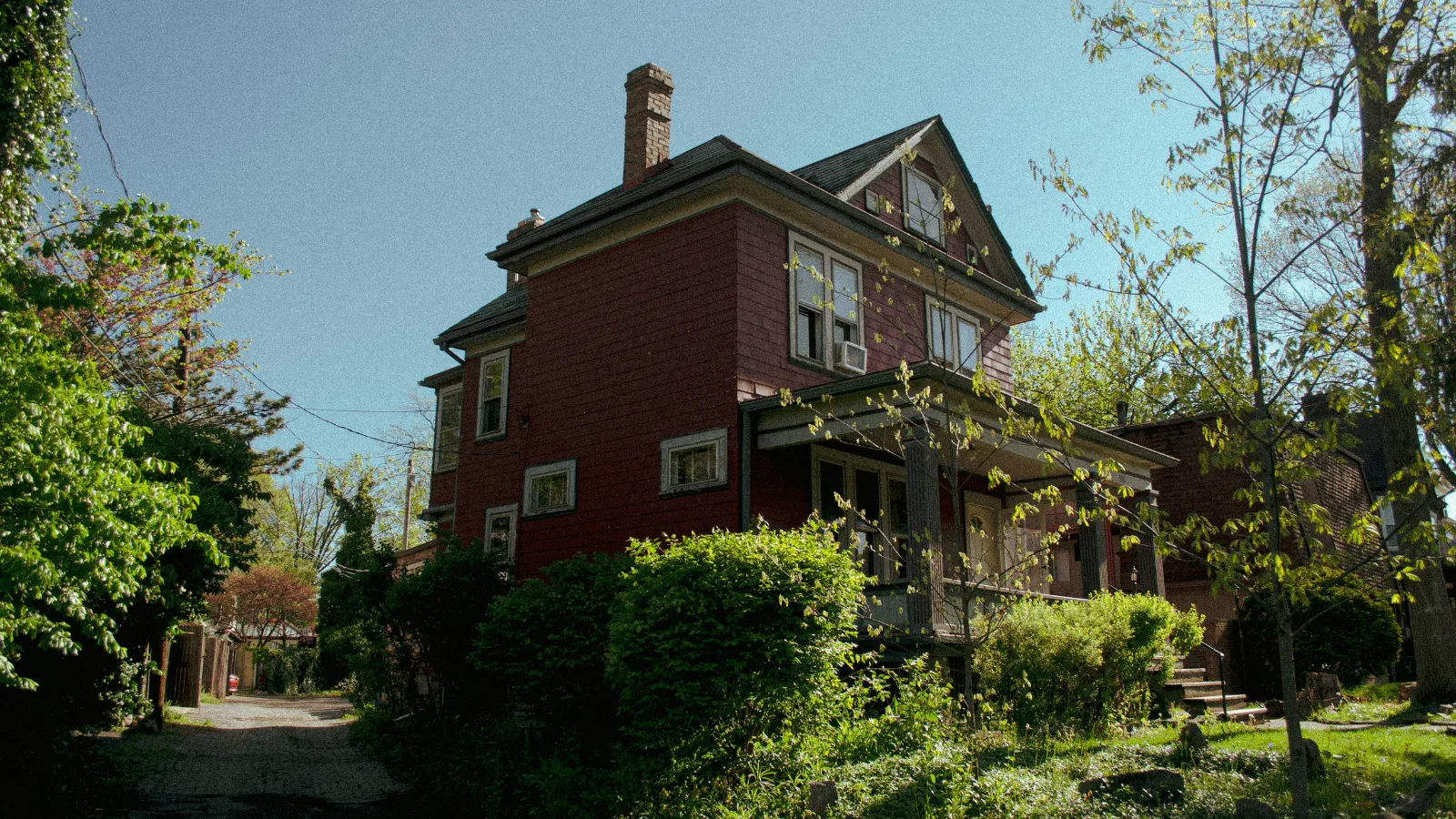 stock photo house and greenery.